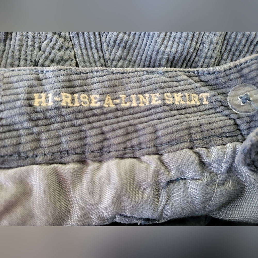 💕American Eagle High Rise A-line Corduroy Mini Skirt Size 4‎ - Picture 4 of 5